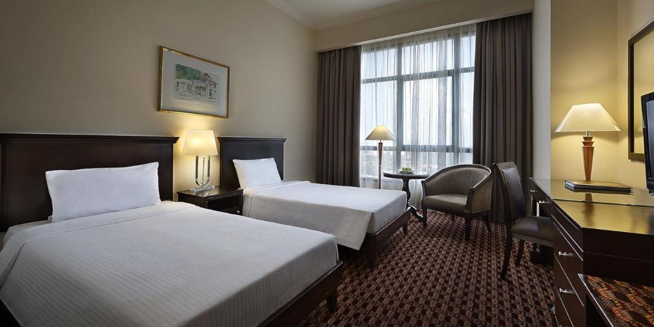 Berjaya Penang Hotel Джордж Таун Екстериор снимка