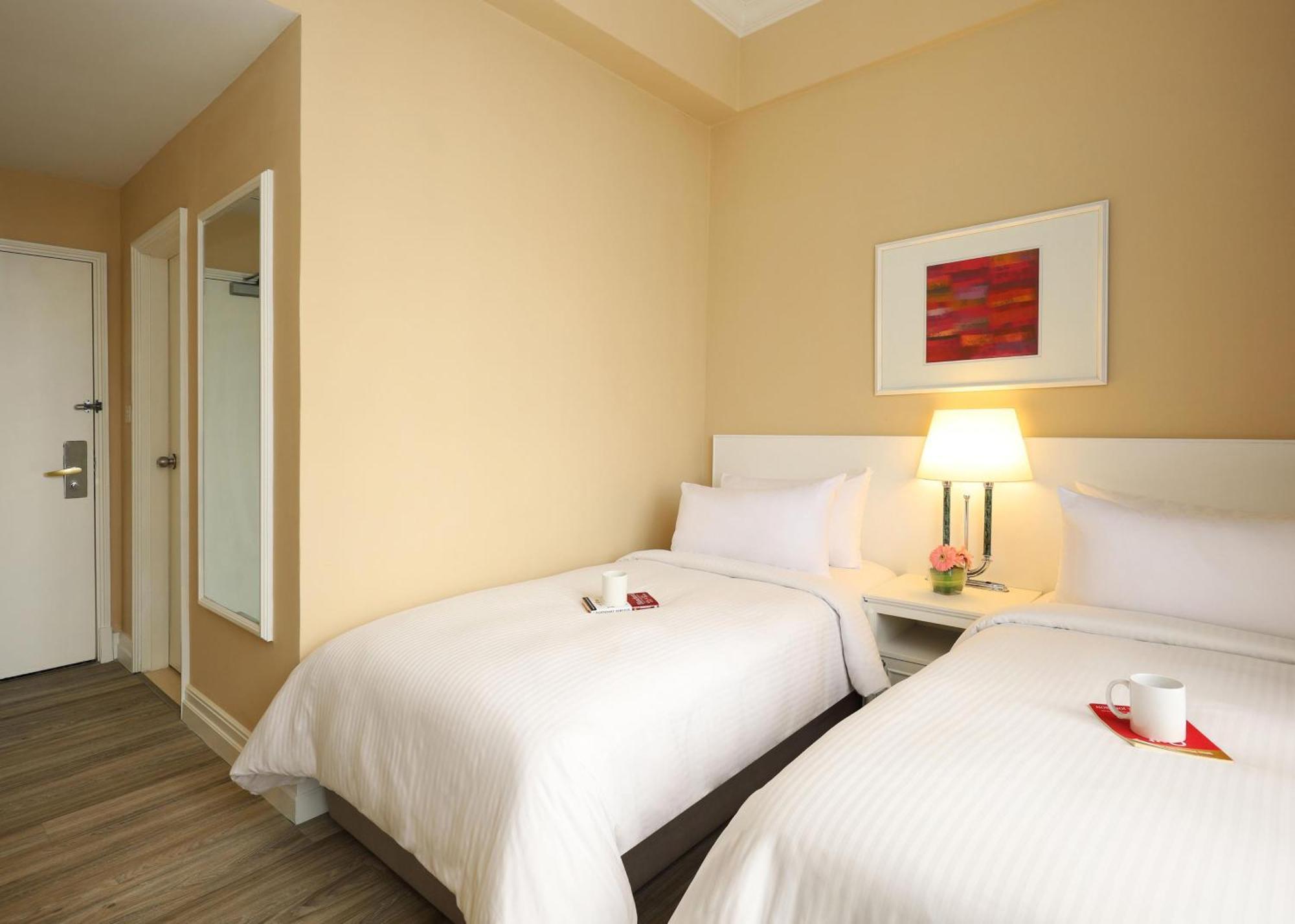 Berjaya Penang Hotel Джордж Таун Екстериор снимка
