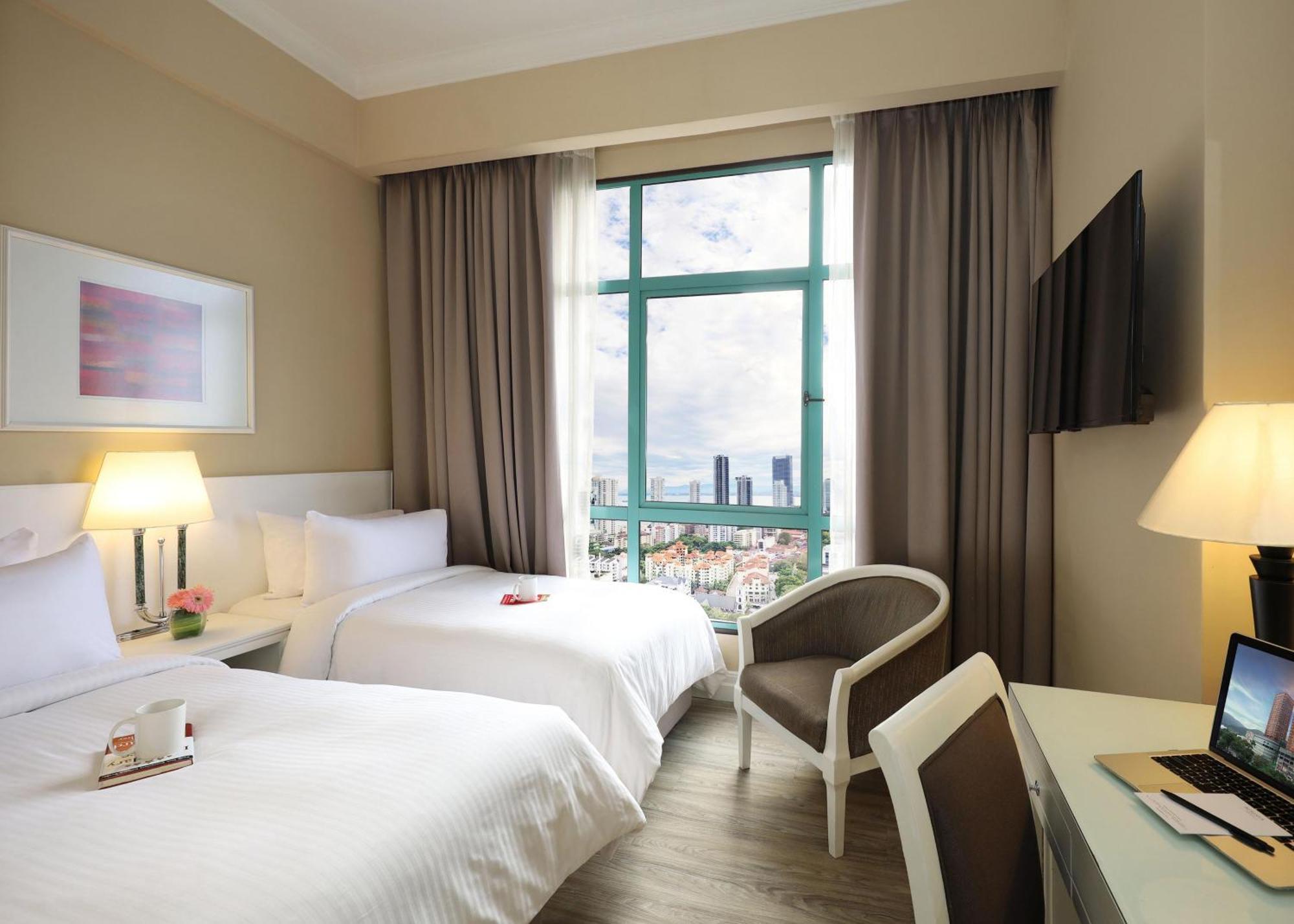Berjaya Penang Hotel Джордж Таун Екстериор снимка