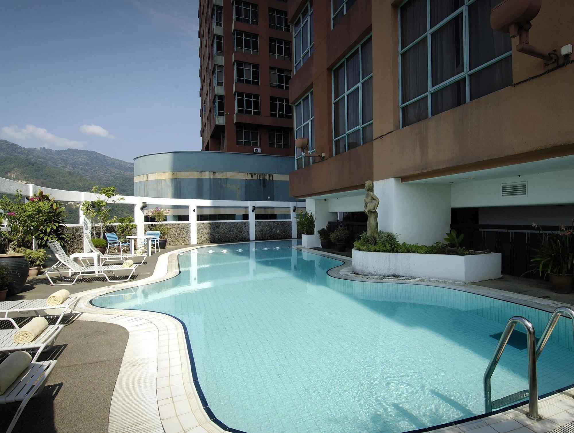 Berjaya Penang Hotel Джордж Таун Екстериор снимка